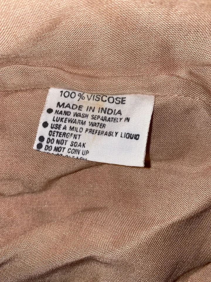 Conjunto de dos piezas estampado viscosa Acrobat para mujer M hecho en la India rojo y rosa Foto 4 de 4