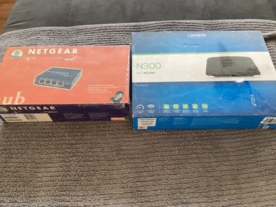 NETGEAR EN104TP 4 Port Ethernet Hub 10Mbps & Linksys N300/WIFI ROUTER E1200-VV