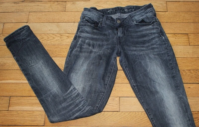 LEVIS 570 jeans for women W 26 L 34 size fr 36 Ref J057