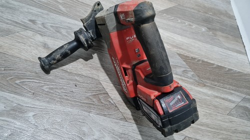 Milwaukee M18ONEFHPX- 18V Rotary Hammer Drill - With 6.0 AH Battery - Picture 8 of 11