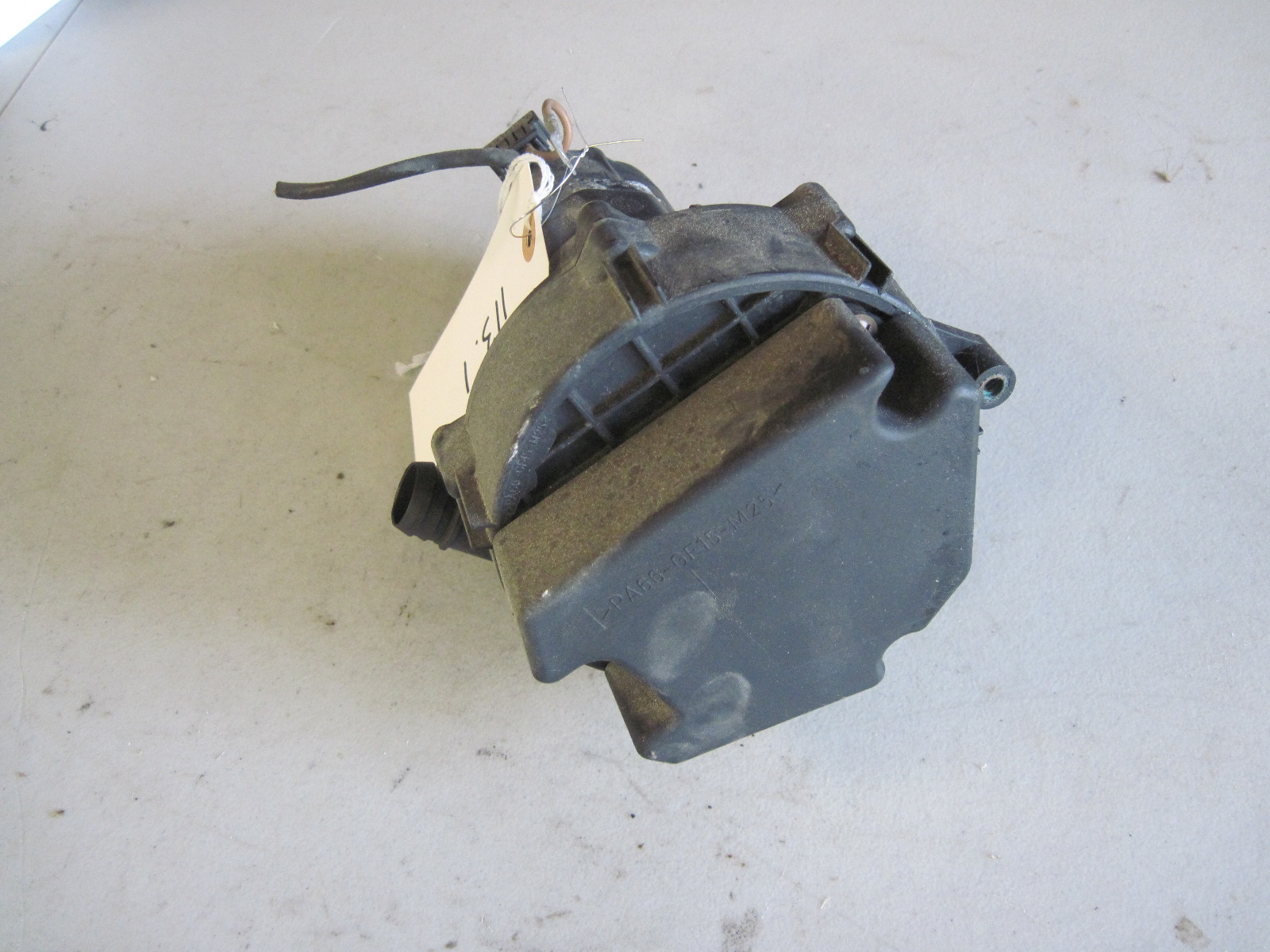 98-02 MERCEDES W163 W210 AIR INJECTION SMOG PUMP (0001403785  