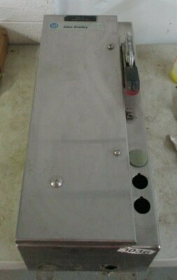 ALLEN-BRADLEY 513 STAINLESS STEEL DISCONNECT BOX WITH HMCP050K2C BREAKER