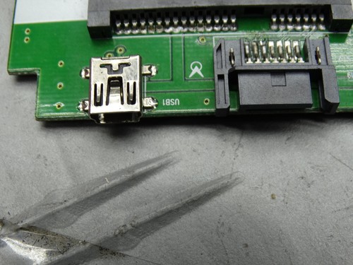 Hitachi Travelstar 60GB Internal 4200RPM 2.5" (IC25N060ATMR040) + SATA Tray - Picture 7 of 8