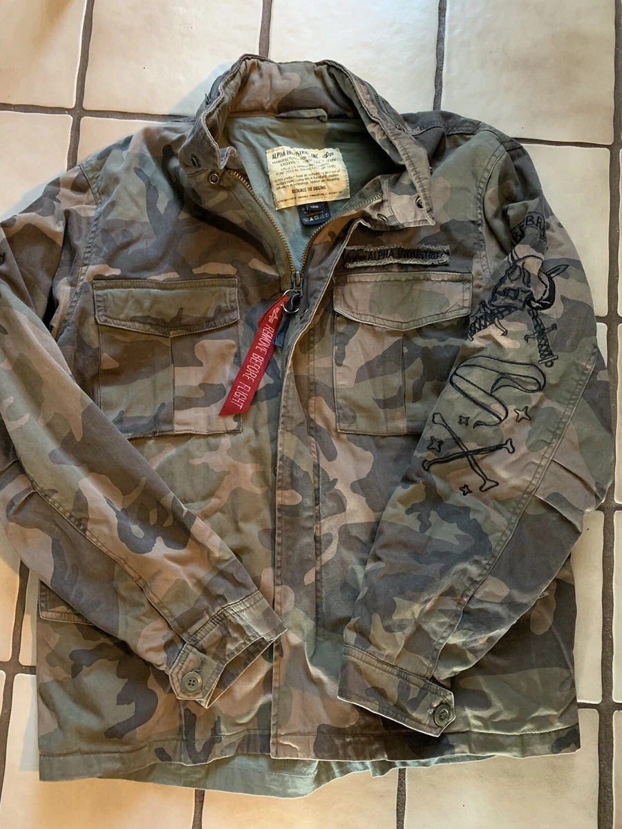 Vintage Alpha Industries Embrodiered Camo Camouflage Field Utility Jacket  Large