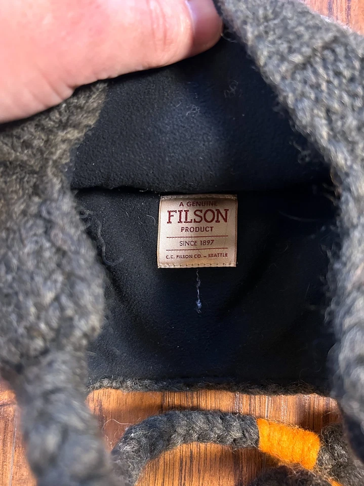 Sombrero Filson Tejido a Mano Lana Forrado en Vellón Oreja con Pom Estilo Cowichan Toque Adulto Foto 3 de 4