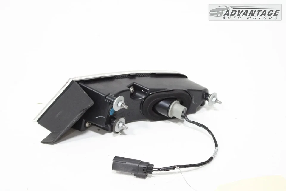 LINCOLN MKZ 2013-2020 PANEL CUARTO TRASERO IZQUIERDO LUZ TRASERA EXTERIOR LED OEM Foto 3 de 4