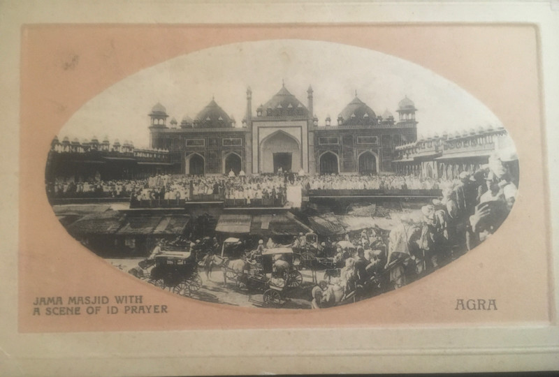 India P.C. ,Jama Masjid  A Scene of ID Prayer W/ 2 -1 Anna 3 Pie stamps , 41726c