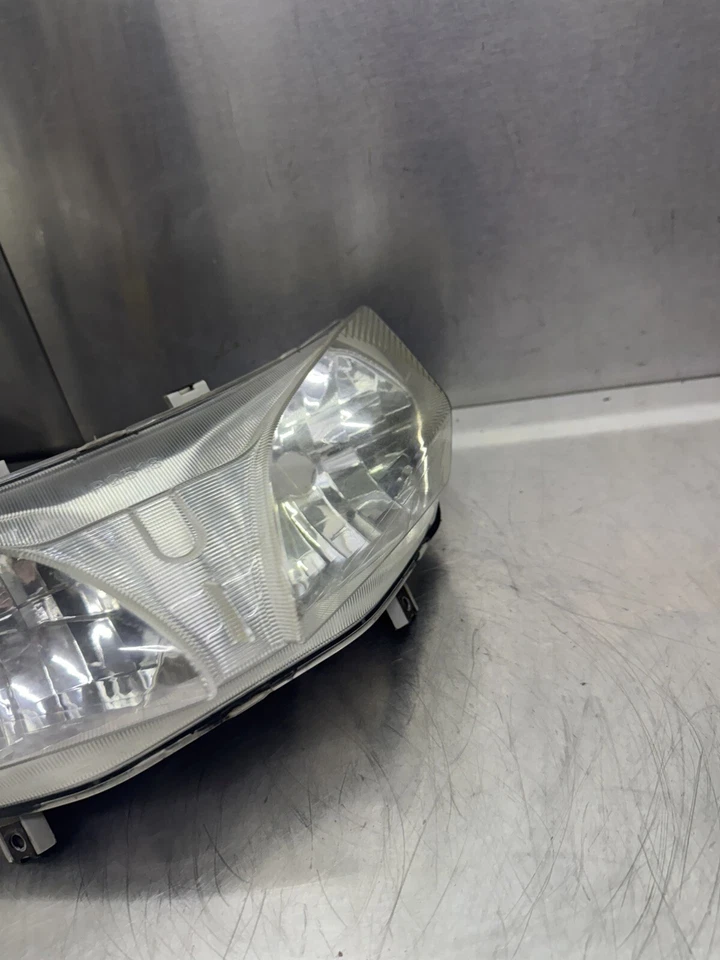 Conjunto de lámpara de faros Yamaha RX1 WARRIOR RAGE VECTOR 2003-2018 8FA-84310-00-00 Foto 3 de 4