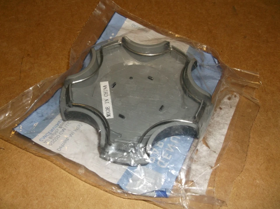 Tapa central de rueda Pontiac G8~92203235~2008-2009~genuino OEM GM~GT~GXP~Nuevo~  Foto 4 de 4