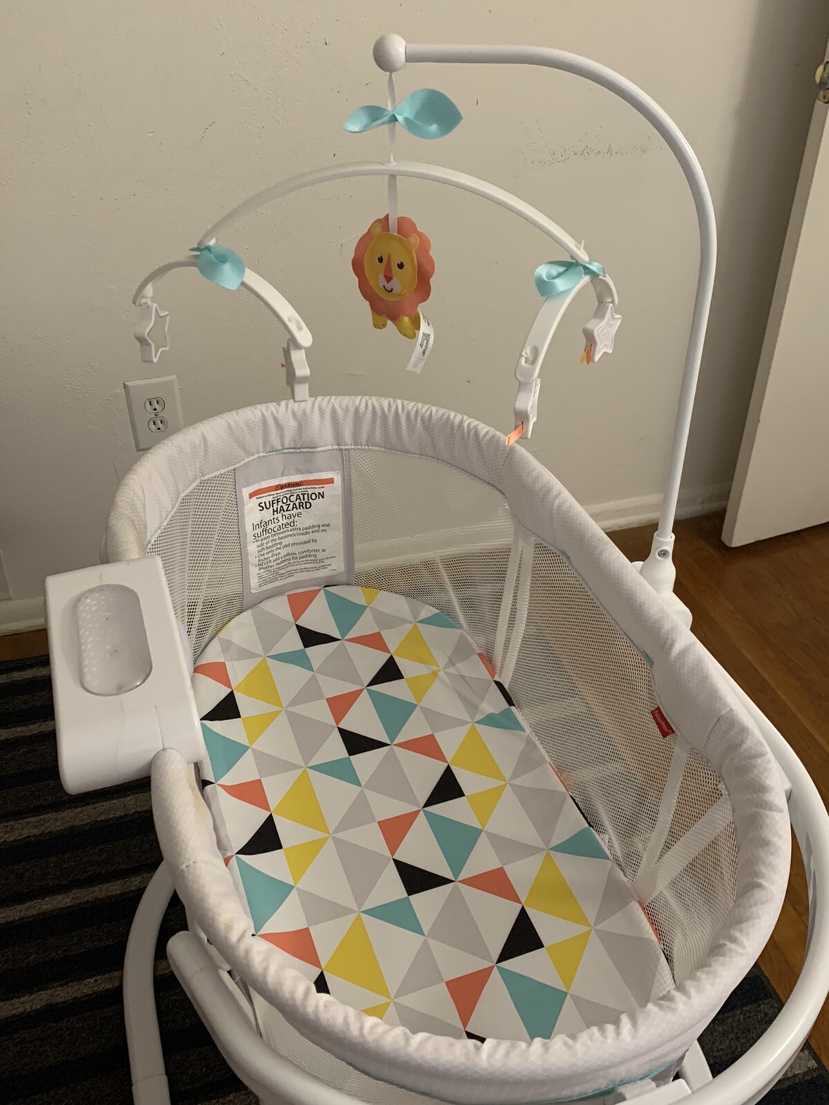 fisher price windmill bassinet