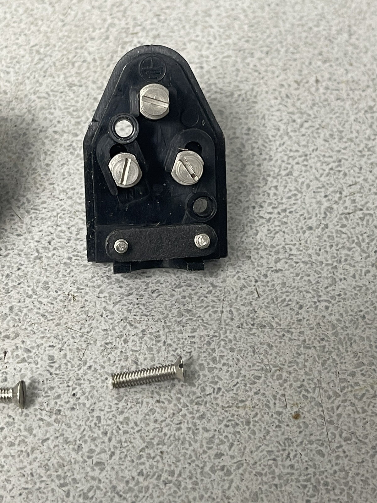 Picture 4 of 24