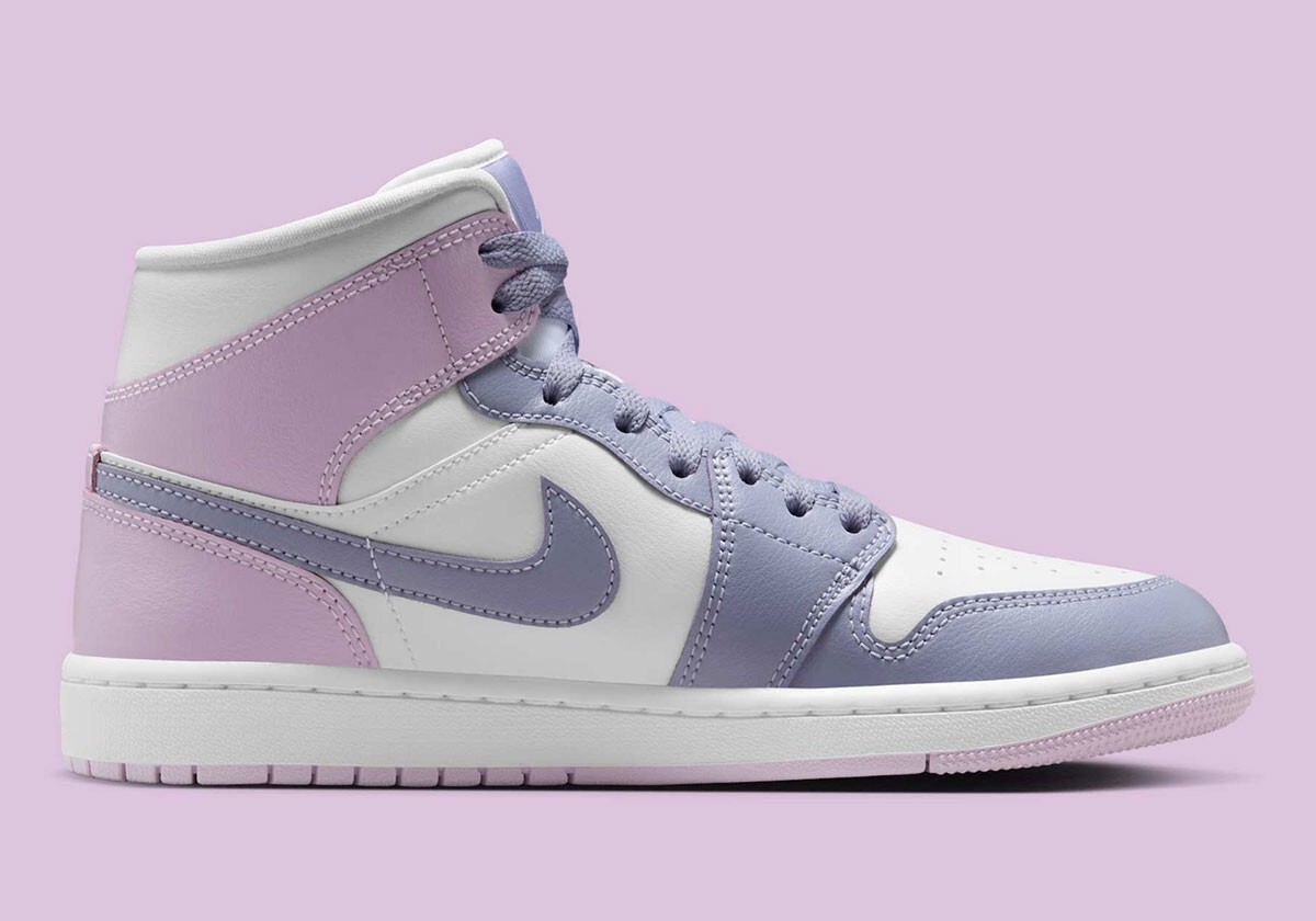 Nike Air Jordan 1 Mid Indigo Haze Doll White Womens Sports