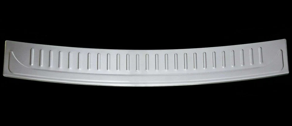 Protector de borde de carga acero inoxidable mate adecuado para VOLVO XC70 II|2013-16 FACELIFT - Imagen 2 de 3