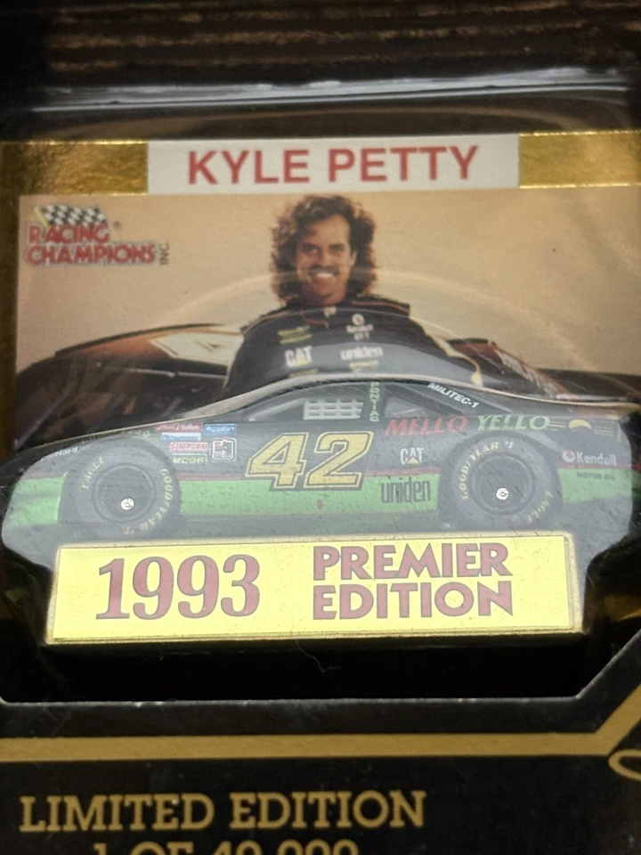 Kyle Petty #42 1993 Mello Yello 1:64 Racing Champions coche fundido a presión nuevo Foto 2 de 4