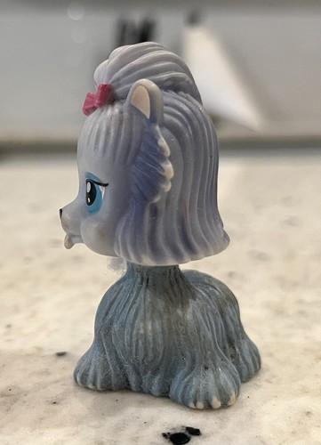 My Pet Pals Chic Boutique 2.5” tall dog figure - Picture 2 of 4