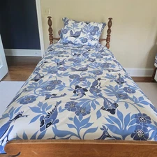 Pair Lulu DK for Matouk Paradiso Ocean Twin Duvet and Pillow Shams