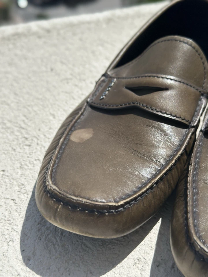 Mocasín para hombre Prada Driver verde oliva raro pátina cuero acabado envejecido talla 42 (9 EE. UU.) Foto 3 de 4