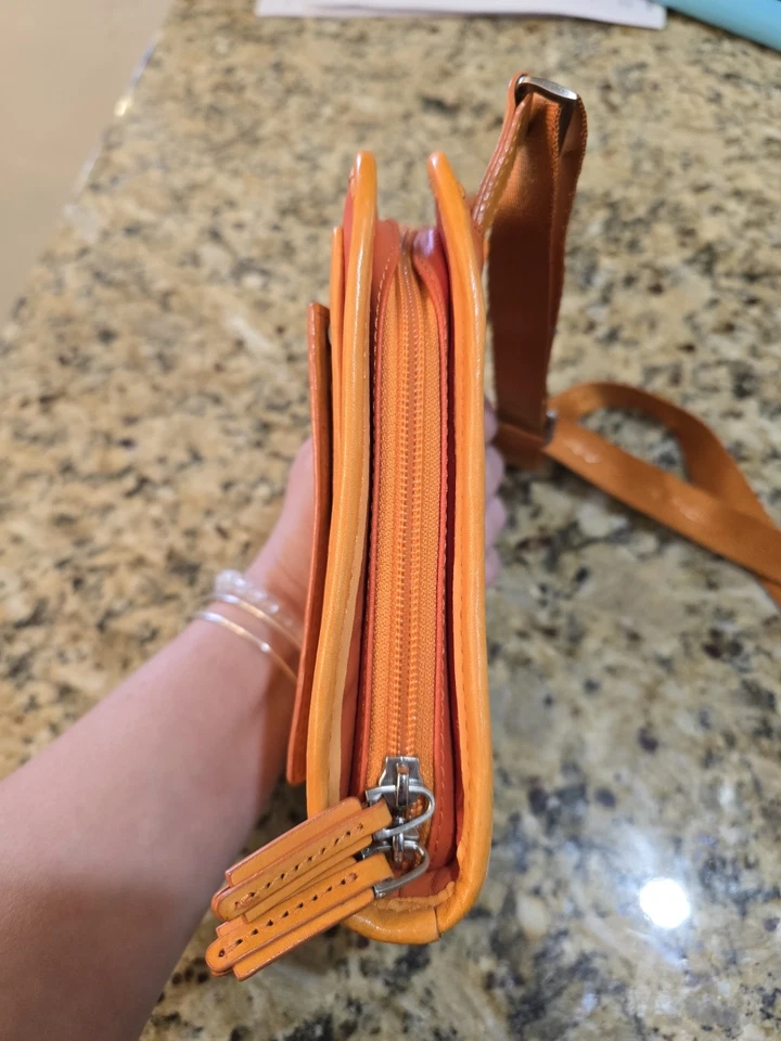 Bolso Bandolera Piquadro Pequeño Hombre Cuero Naranja 8X5.5 Foto 4 de 4