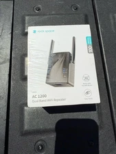 Rock Space 12Mbps WiFi Repeater AC1200 WiFi Range Extender Black