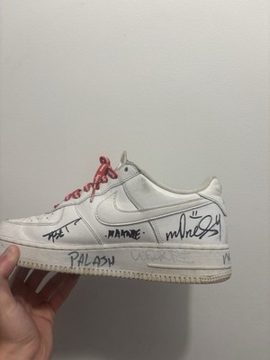 Nike Air Force One Supreme signed by m0NESY, makazze, woxic, b1t and molodoy