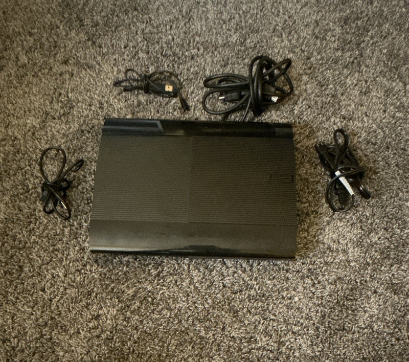 Sony PlayStation 3 Super Slim 500GB Black Blu-Ray 1080p NTSC-U/C Cables included
