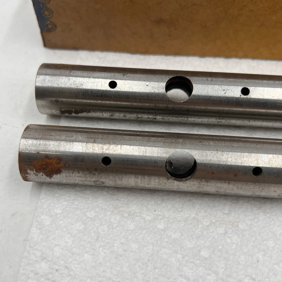 JUEGO DE EJE BASCULANTE PARA AUTOMÓVIL Y CAMIÓN CHEVROLET 1940-1958 (2 PIEZAS) NORS GM# 839592 Foto 3 de 4