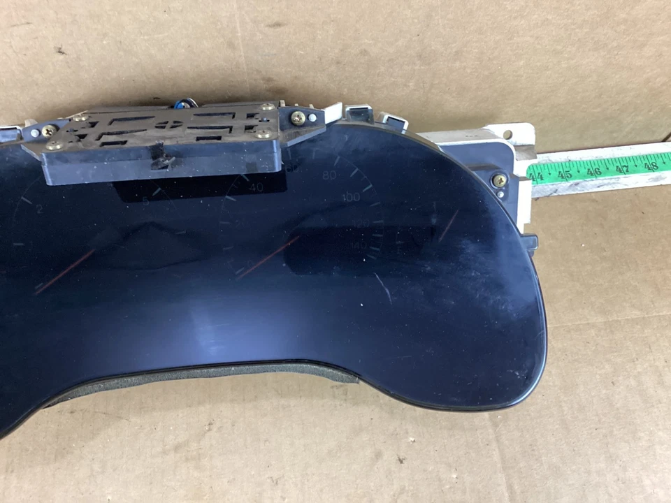 Velocímetro de painel de instrumentos Cadillac Deville 2001 - 2005 - Imagem 3 de 4