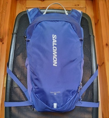Salomon Trailblazer 10 Rucksack blau ideal für Wandern/Skifahren