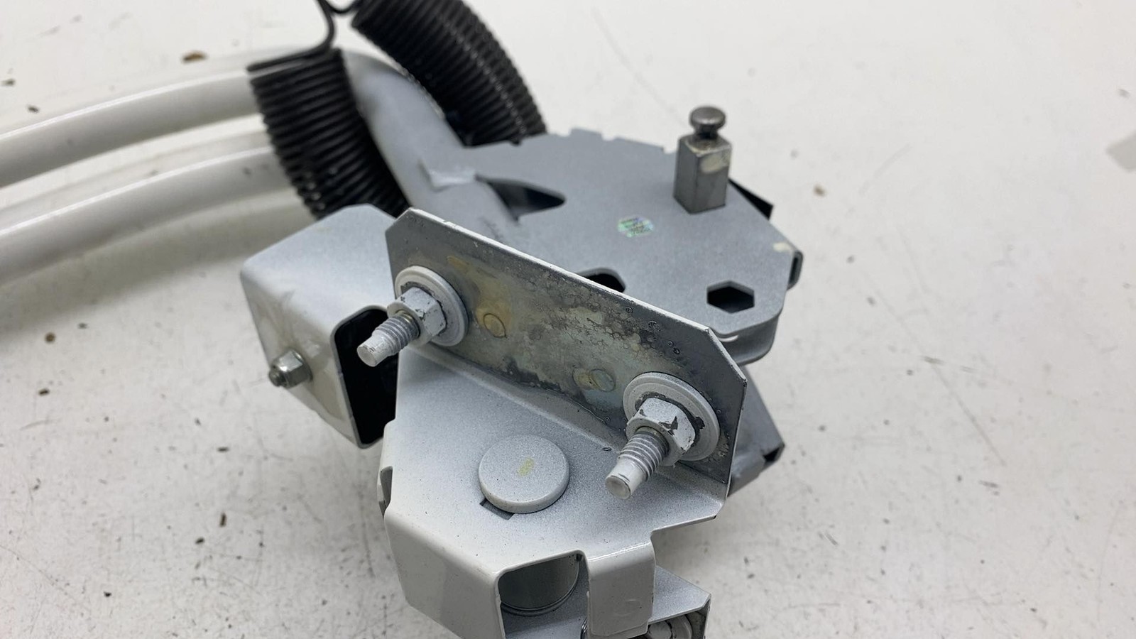 ⭕ 2014-2021 Maserati Ghibli PAIR Rear Left & Right Trunk Lid Hinge Support OEM