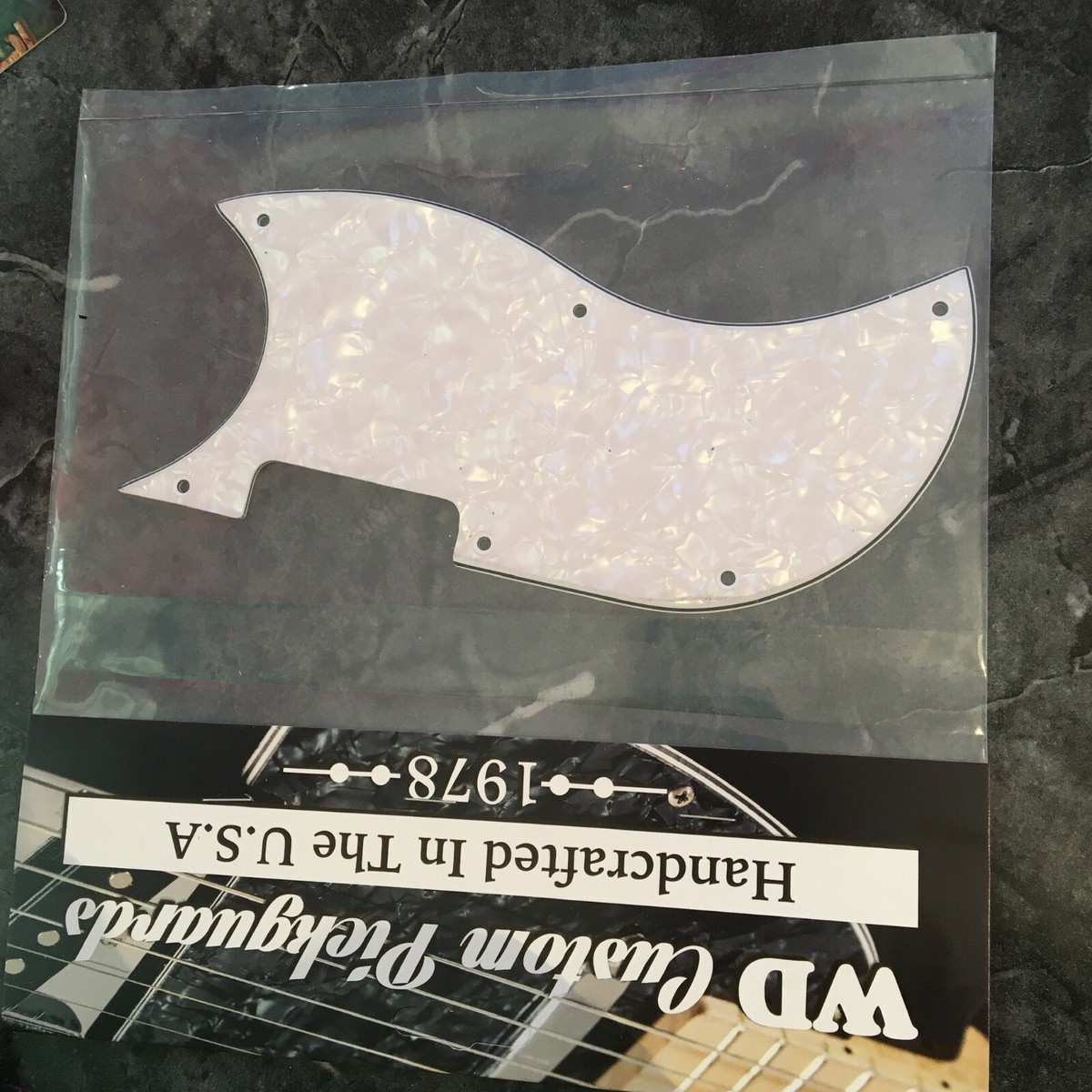 Pickguard Perla Bianco 4 Strati Per Gibson SG – Esclusivo CME, Made In USA – WD Music
