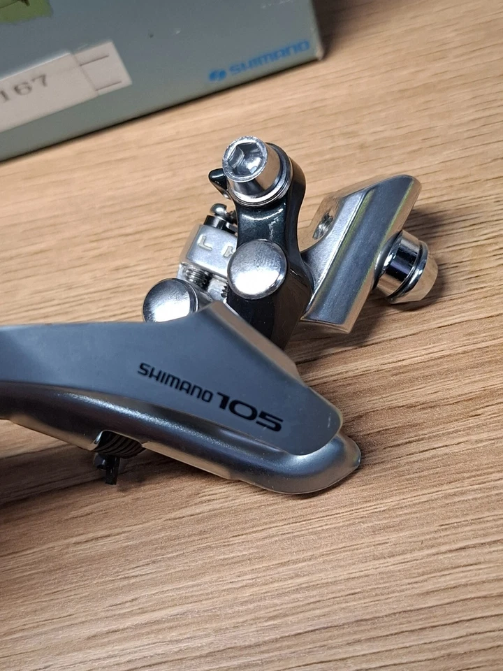 Retro Vintage Bicycle Parts NIB NOS Shimano 105 Front Derailleur FD-1050N - Image 3 of 4