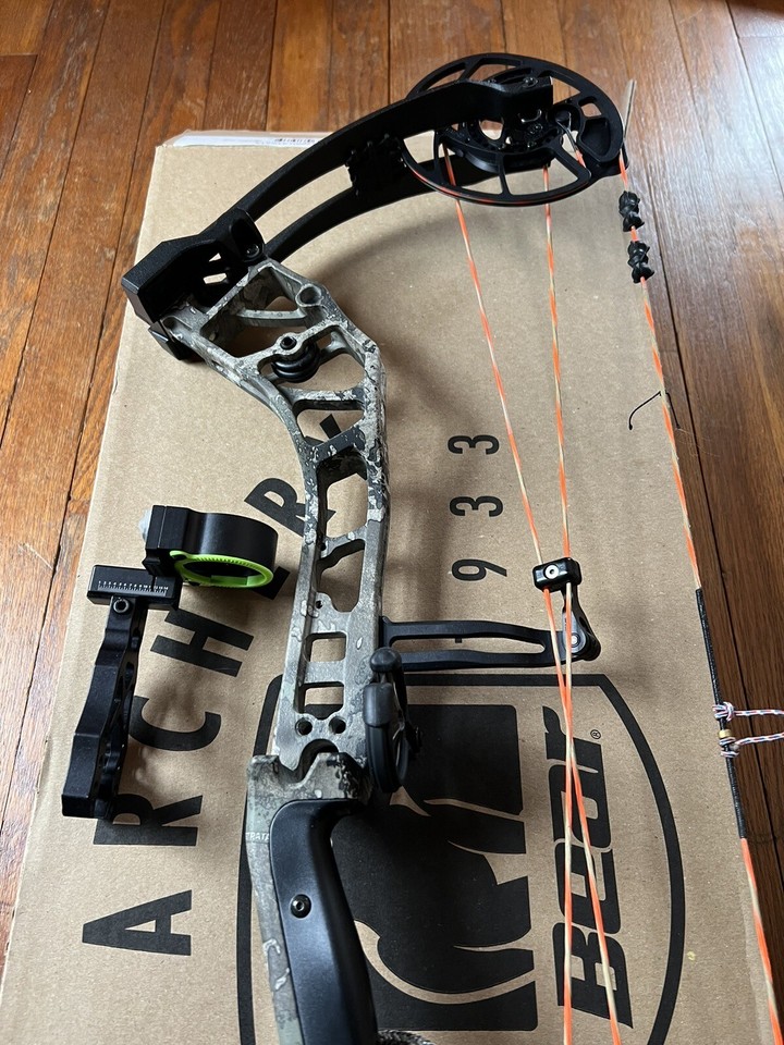Bear Archery Escalate Compound Bow eBay