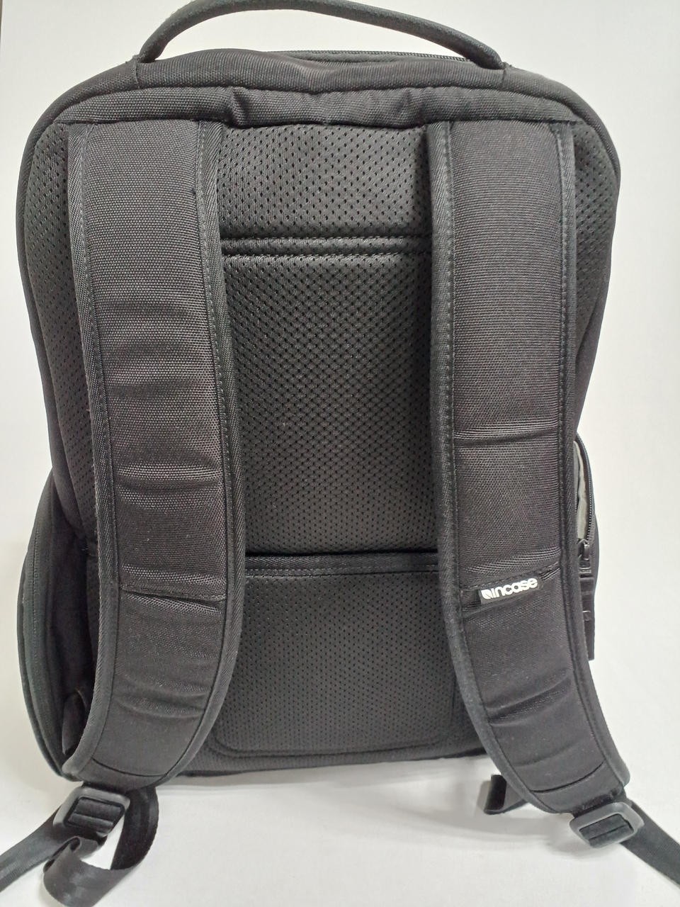 Multifunctional Backpack Model QC 042964 INCASE - image 4
