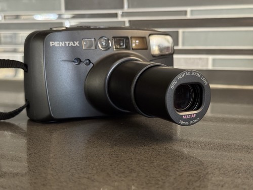 Pentax IQZoom140M Camera With Extras - Picture 12 of 20