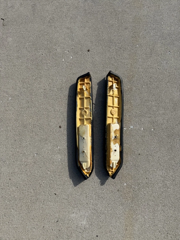 86-94 Chevy S10 Blazer S15 Jimmy NEGRO Reposabrazos Puerta OEM Conductor Lado del Pasajero Foto 2 de 4