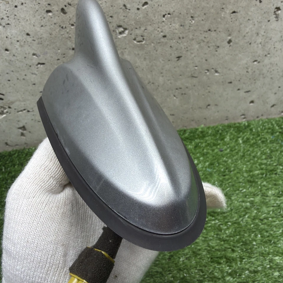 Hyundai Sonata 2015-2019 techo aleta de tiburón antena 96210-C2000 V8S OEM gris Foto 2 de 4