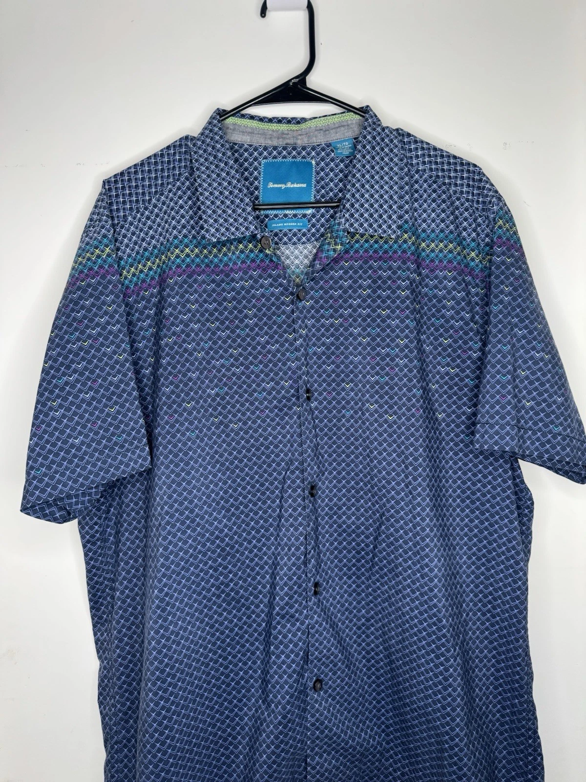 Tommy Bahama shirt men's X-large Blue silk blend preppy Camp Lounge
Opens in a new window or tab
