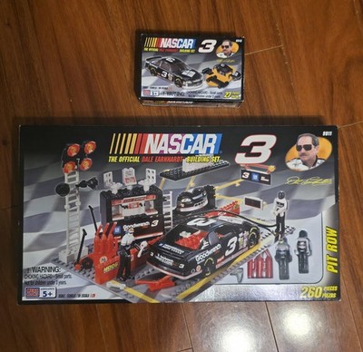 Mega Bloks #9911 NASCAR Dale Earnhardt Building Set ''Pit Row'' #3