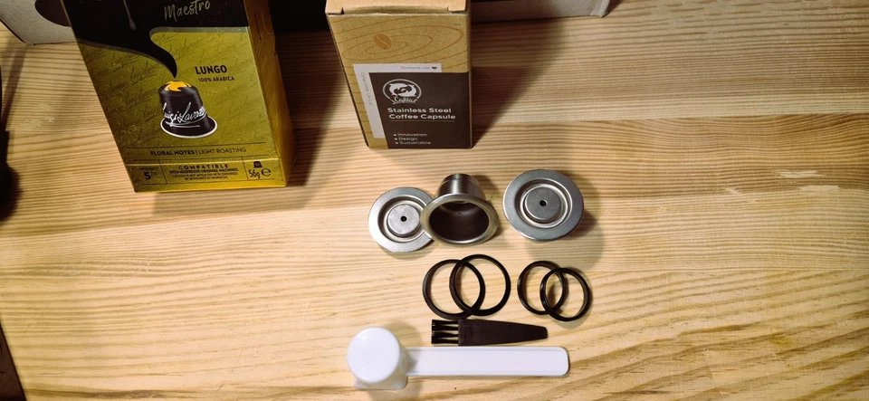 Nespresso De'Longhi EN 80.B Inissia Kapselmaschine, Neuwertig! Schnäppchen! - Bild 2 von 4