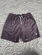 Vuori Kore Short Lined 7" Men Med Sangria Texture Block Stretch Wicking Gym NWOT