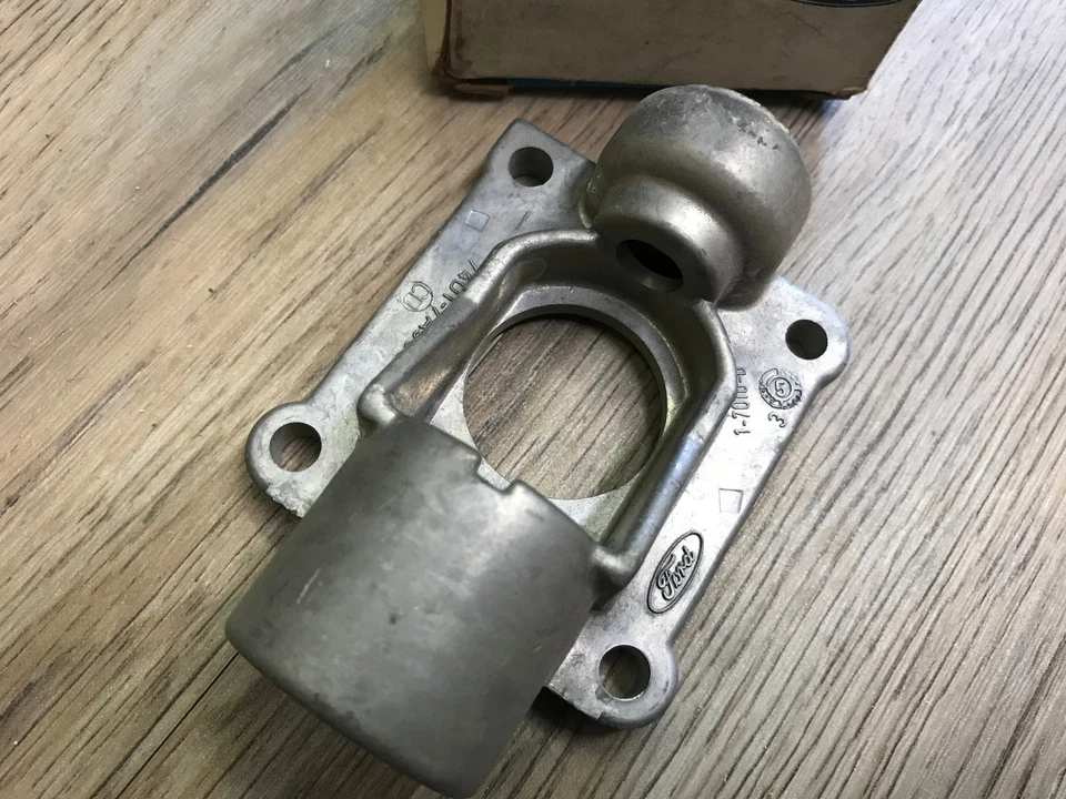 Ford Mustang II 1974-78 NOS C3 TRANSMISIÓN CARROCERÍA GOBERNADOR CARCASA D4ZZ-7C063-A Foto 2 de 2