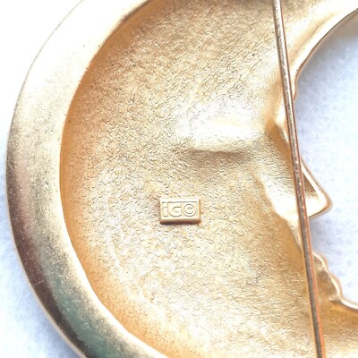 Broche Vintage Créateur Irina Goudkova - Lune Dorée Avec Strass - Signée IG - Occasion Bon état