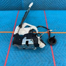 2011–2016 Hyundai Equus Right Rear Door Latch & Cable Assembly OEM 814203N010