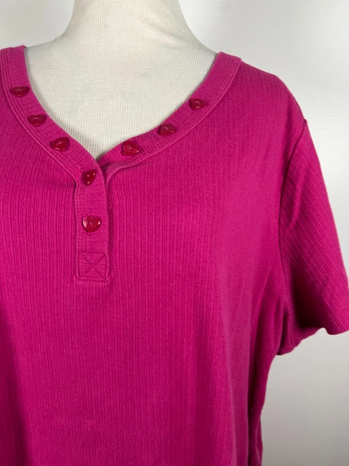 Maggie Barnes 22/24W 3X Shirt Top Pink V Neck Heart Button Short Sleeve Woman A3 - Image 3 of 4