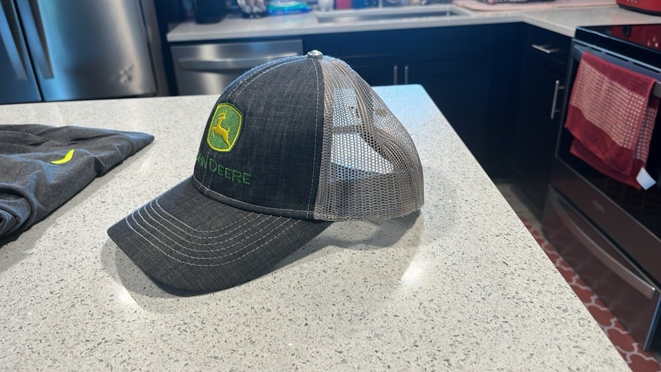 John Deere | 6 Panel Chan & Mesh Unstruct | J17A 02X2 JDR 5G1 | MÄRKES