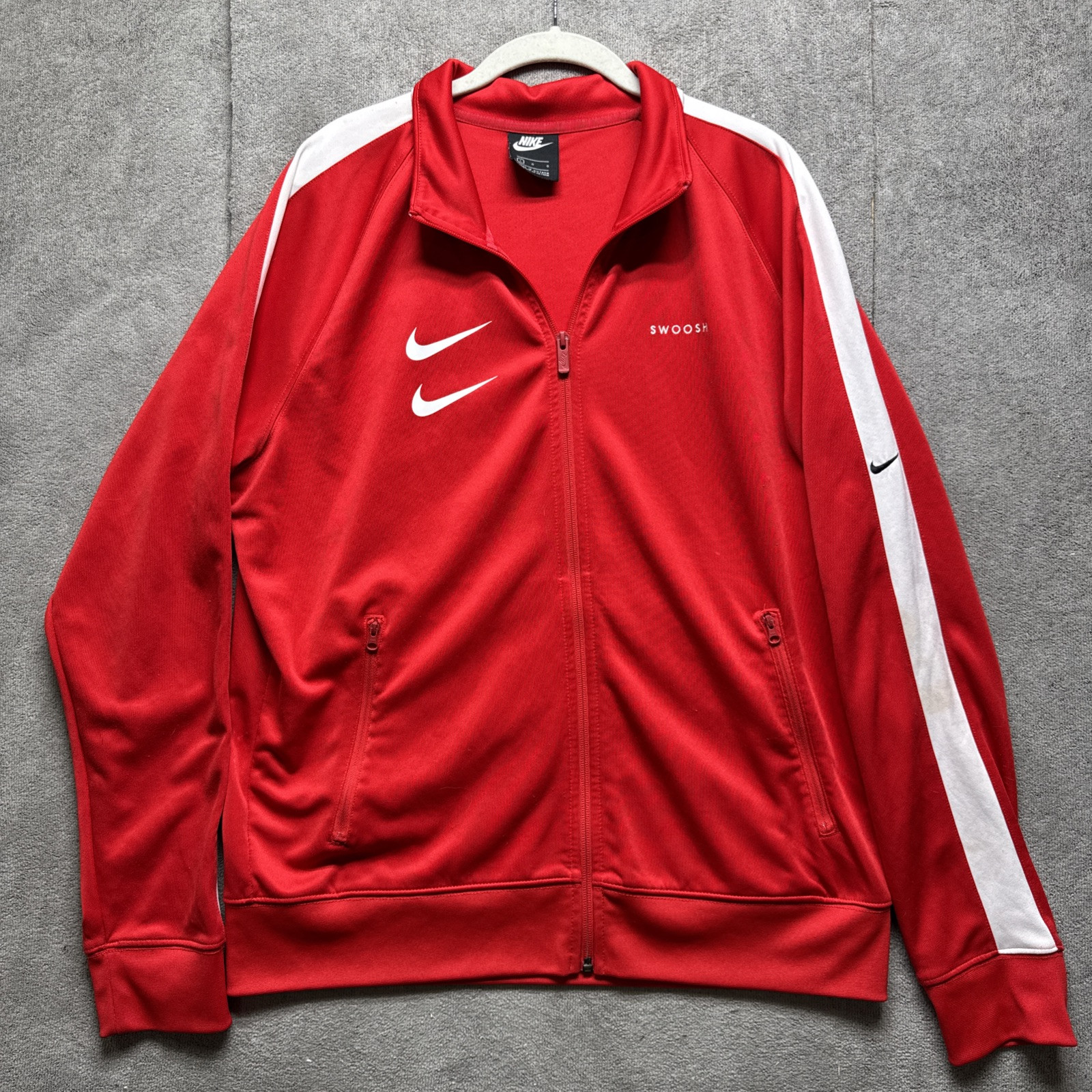 SACAI X NIKE Nike Sportswear Track Jacket Uomo L Rosso Doppio Swoosh Full Zip Tasche Polsino a Coste