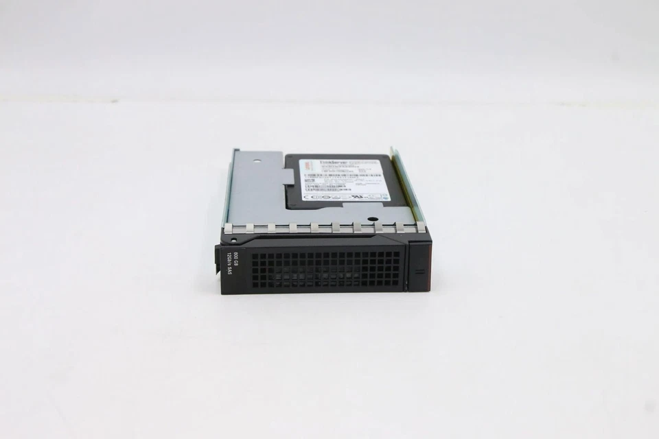 Lenovo 00XH053 4XB0K12262 800GB ThinkServer SAS 12Gbps SSD 2.5" IN 3.5'' TRAY - Image 2 of 4