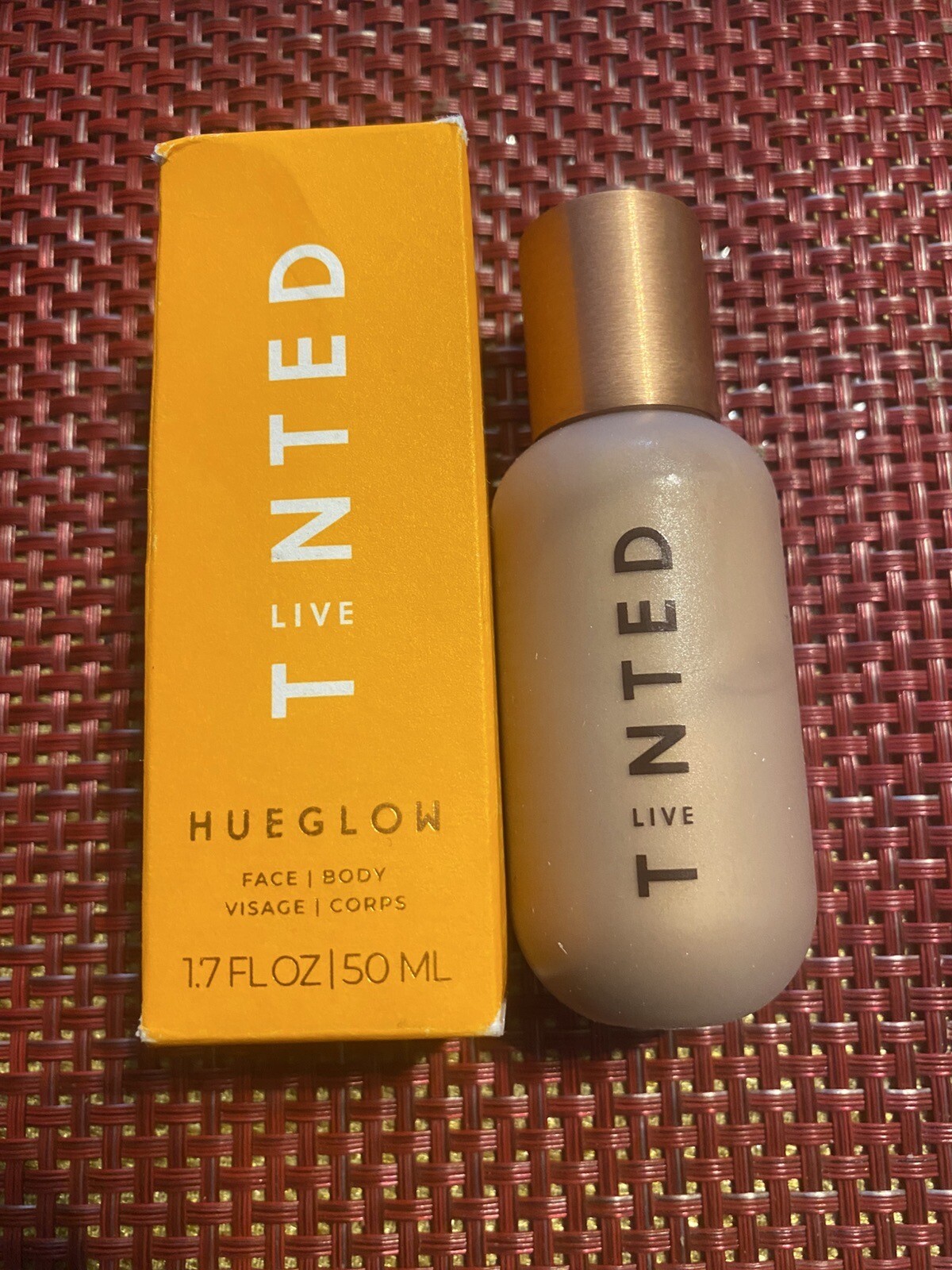 Live Tinted Hueguard 3-in-1 Mineral Sunscreen Moisturizer 0.5 oz 15 mL SPF