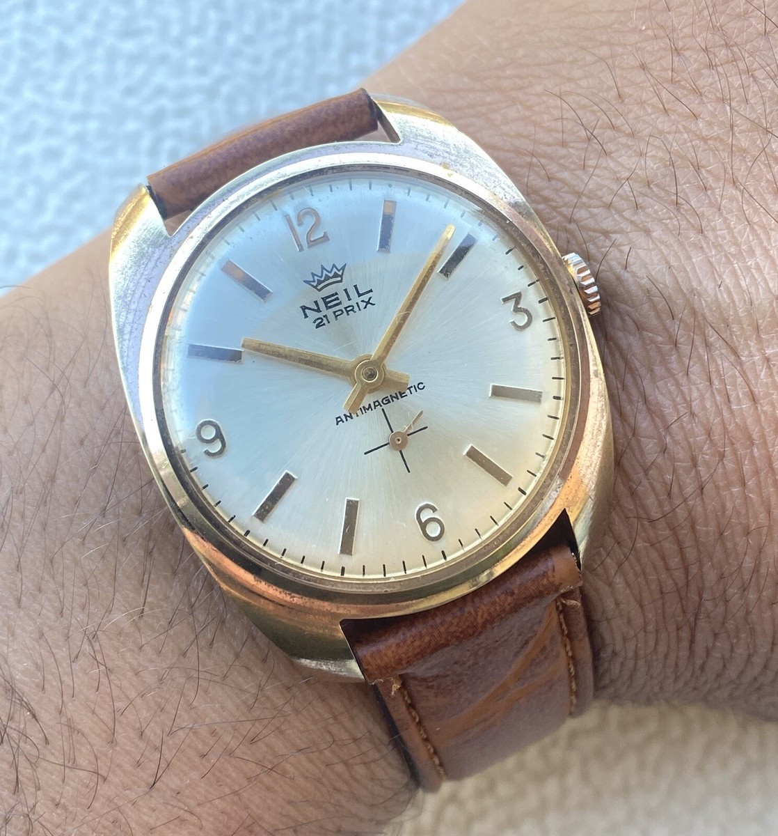 Vintage Neil 21 Prix 34mm Antimagnetic Gold Plated Watch Swiss