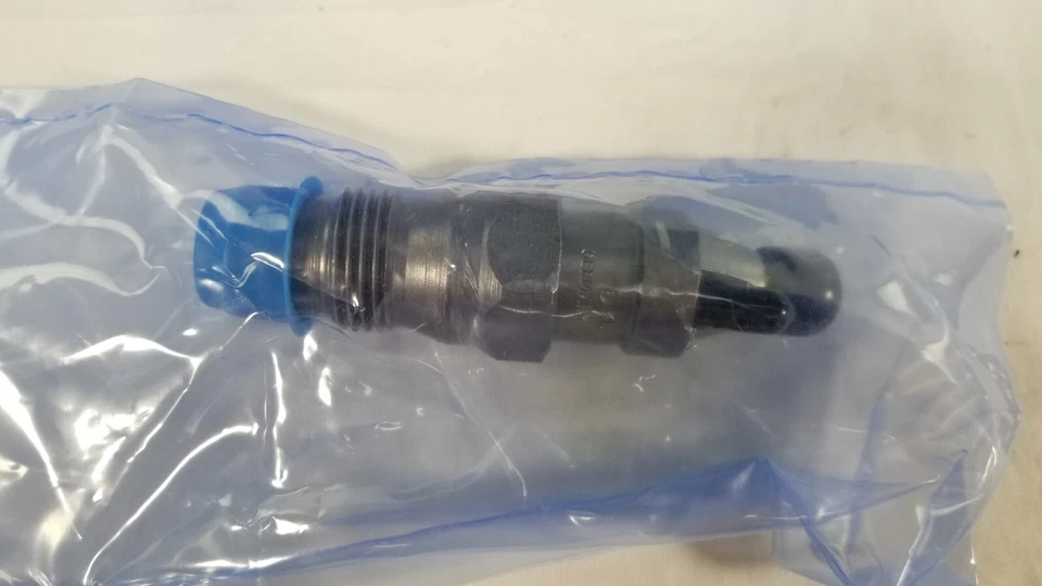 Inyector de combustible Reman Delphi Mercedes Benz EX631062 78-85 300CD 300D 300SD 300TD Foto 2 de 3